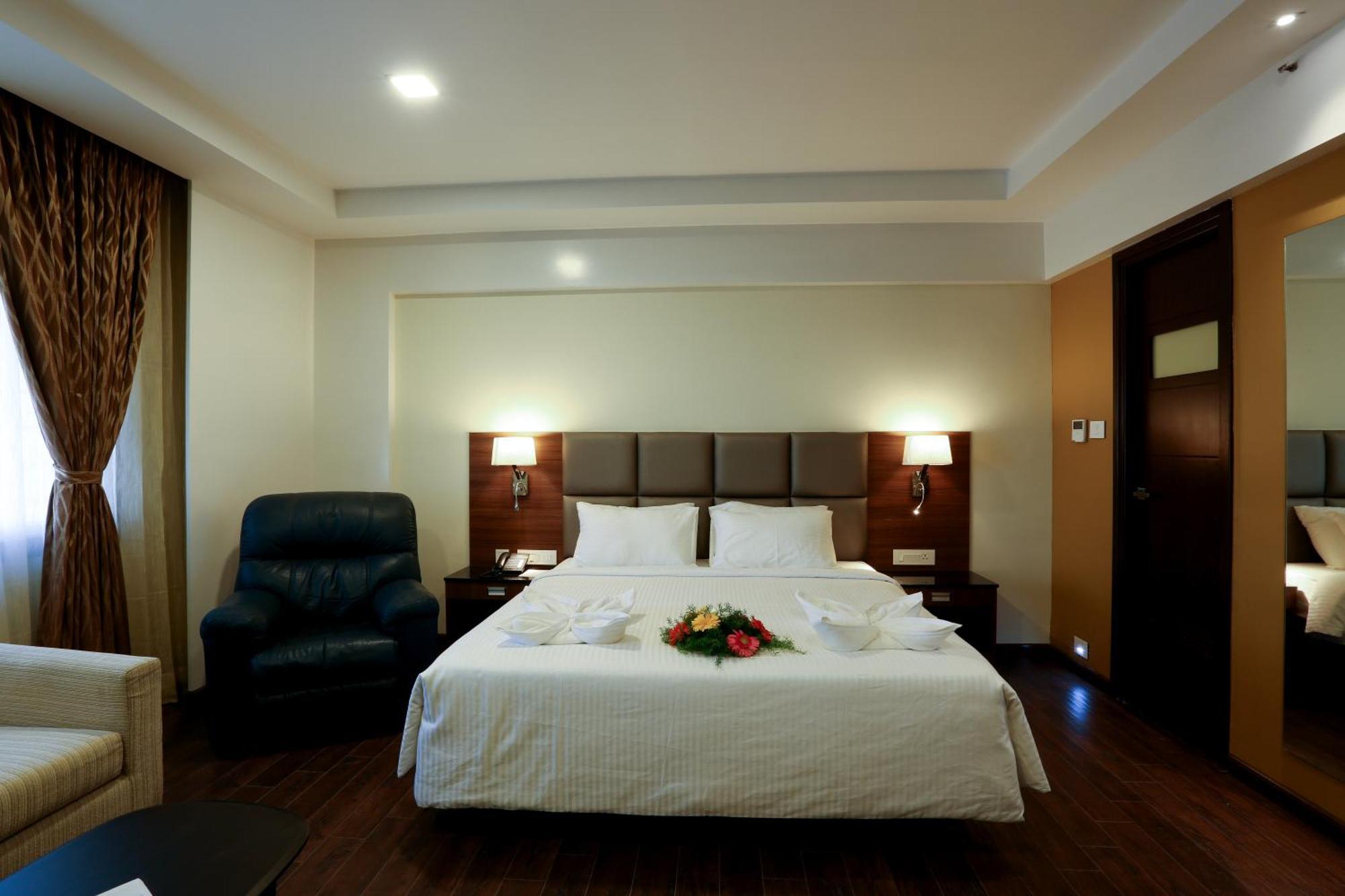 Fressotel Seetharam Coimbatore Exterior foto